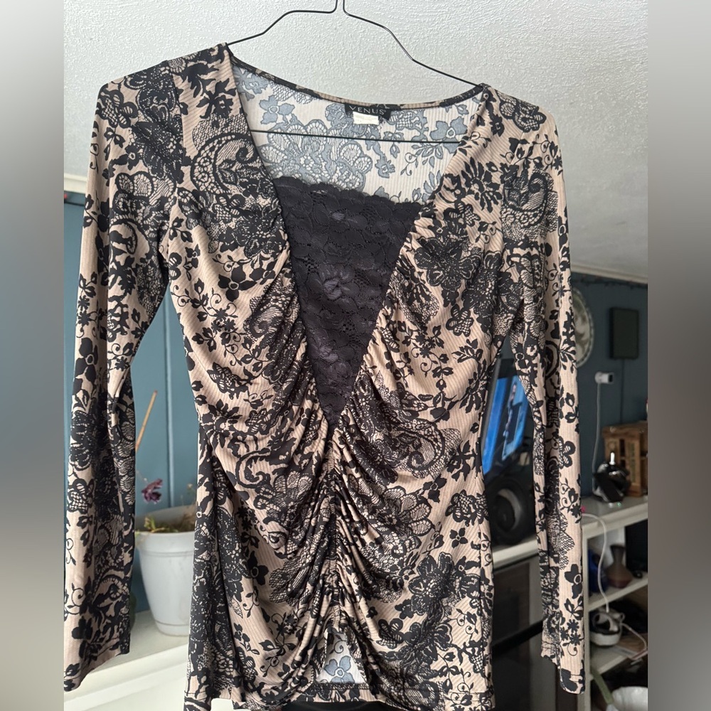 VENUS Black and Gray Lace Top